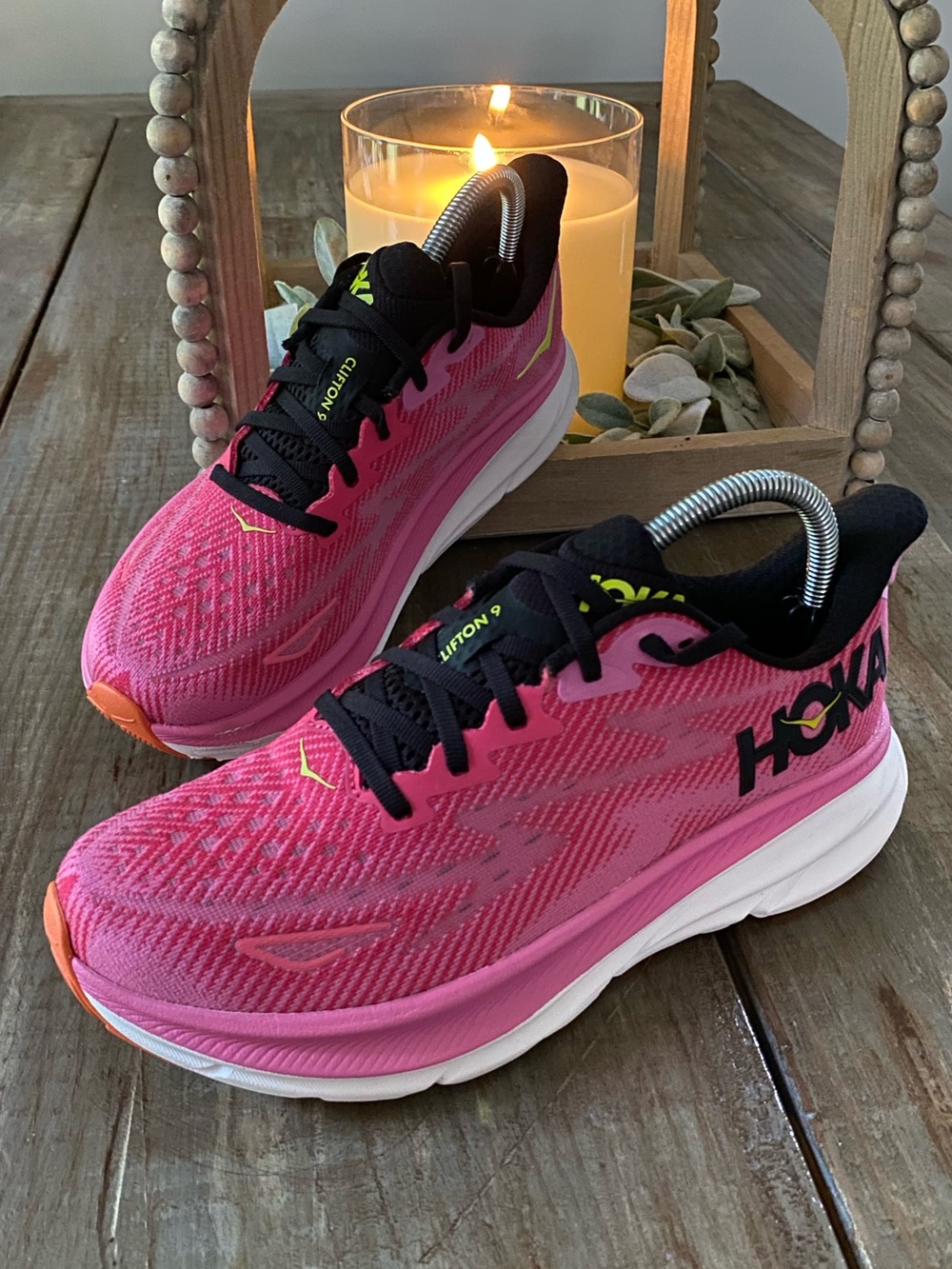 HOKA Clifton 9 Running Sneakers Athleisure Athletic Shoes Womens 7.5B Pink Black